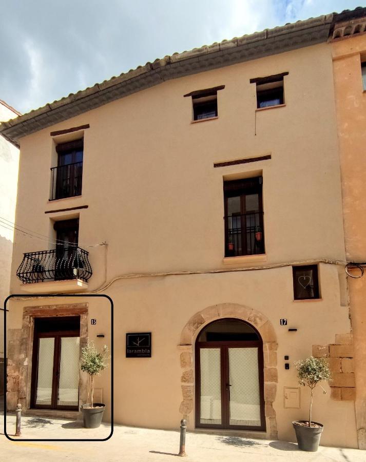 Apartaments La Rambla - La Pelu - 2 Persones Корнуделья Экстерьер фото